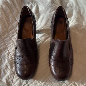 Sofft premier brown heels